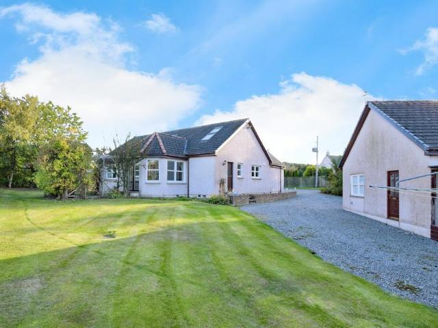 House for sale in Aboyne, Scotland