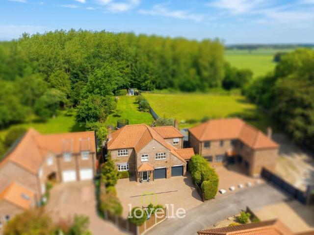 House for sale in Barnoldby Le Beck, North East Lincolnshire