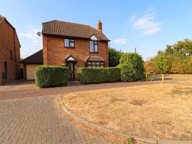 House for sale in Willen, Milton Keynes