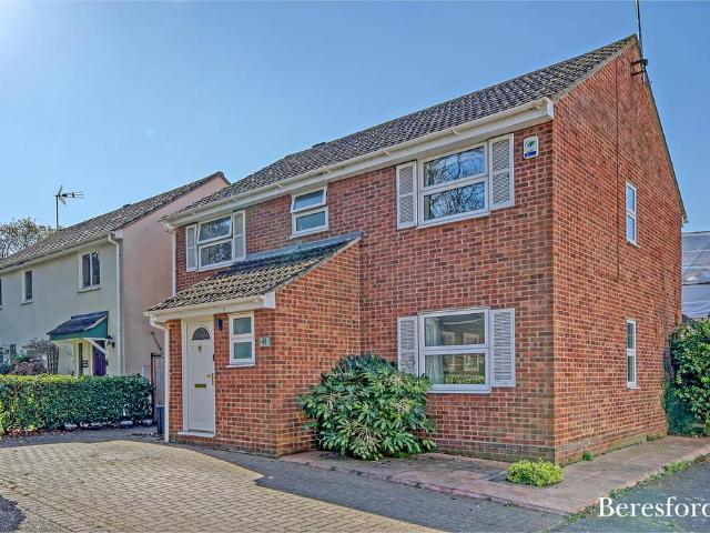 House for sale in Chipping Hill, Essex
