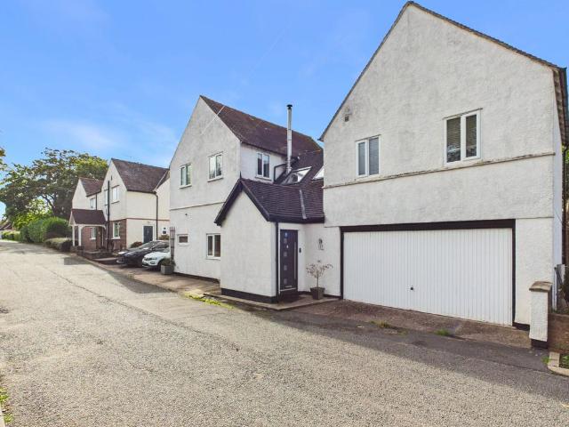 House for sale in Hammond Street