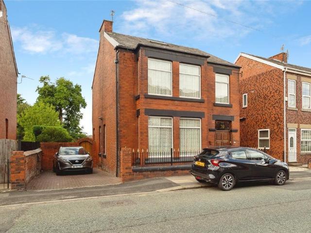 House for sale in Guide Bridge, Greenheys