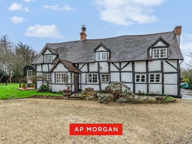House for sale in Crookhill, Worcestershire