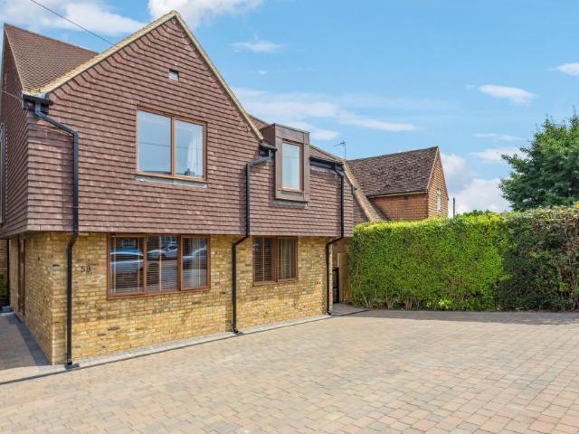 House for sale in Iver
