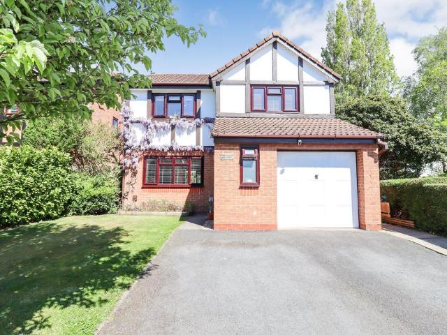House for sale in Hood Manor, Warrington