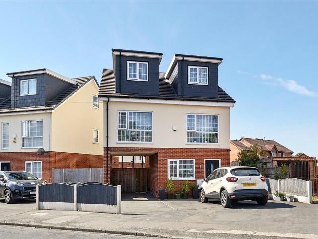 House for sale in Georgia, Greater Manchester