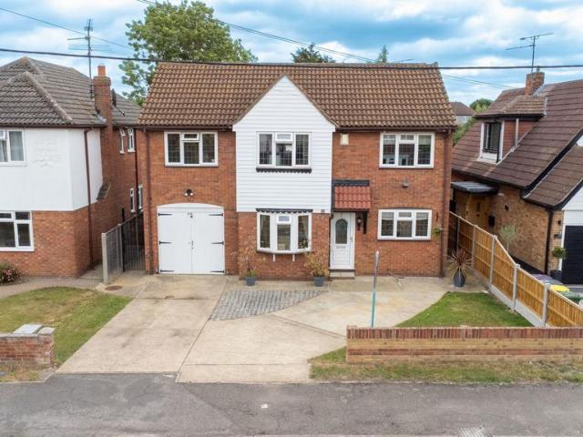 House for sale in Hockley, Hullbridge