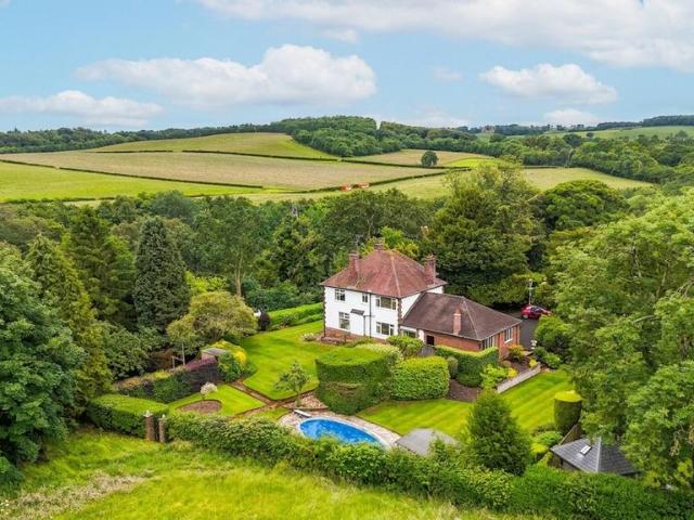House for sale in Baswich, Staffordshire