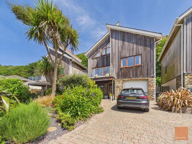 House for sale in Portreath, Cornwall