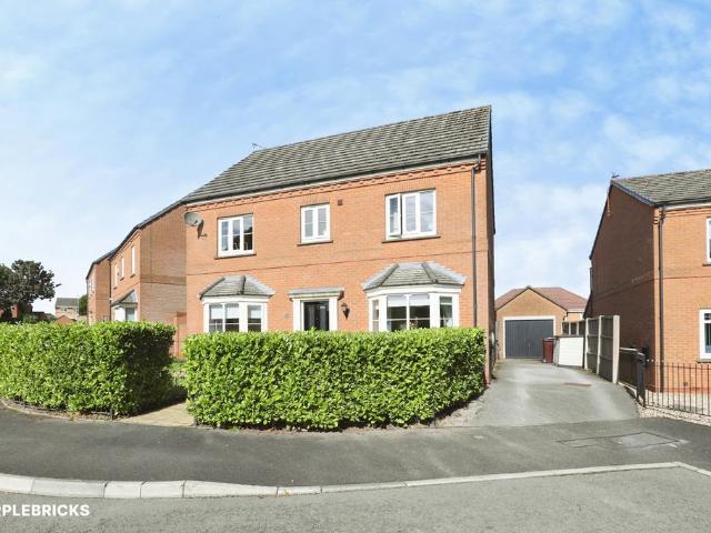 House for sale in Whiston Cross, Whiston