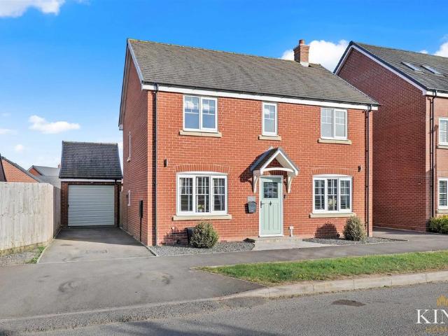 House for sale in Meon Vale, Alderminster