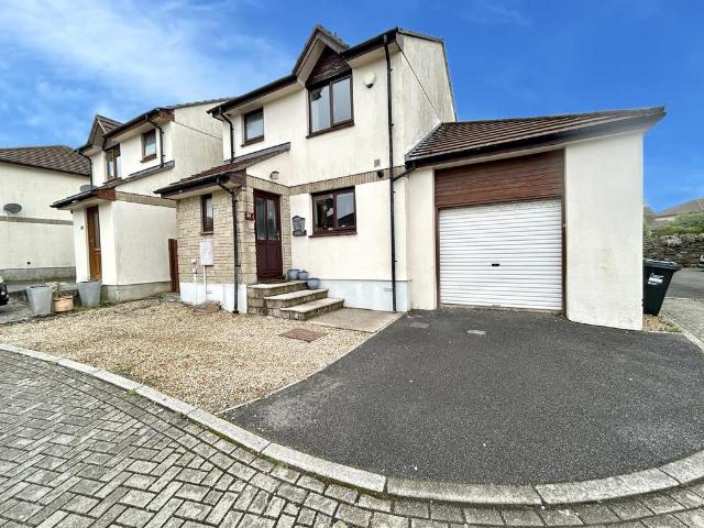 House for sale in Helston, Cornwall