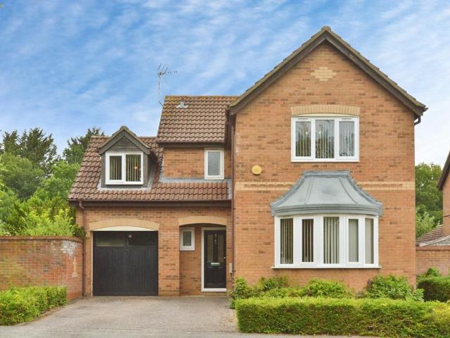House for sale in Shenley Brook End, Milton Keynes