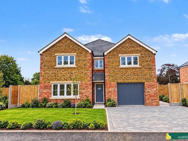House for sale in Collingtree