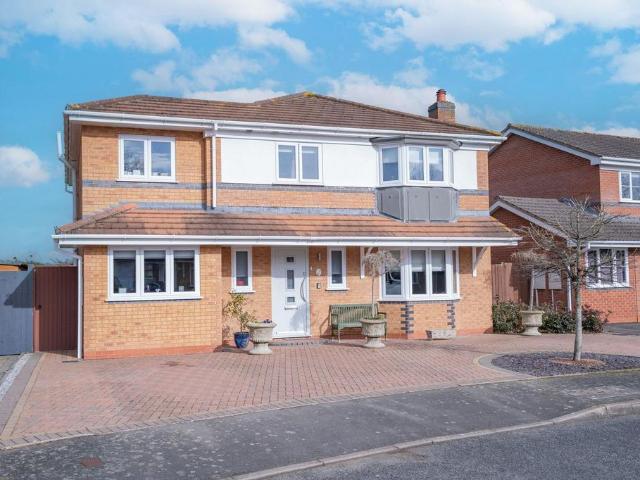 House for sale in Barnard's Green, Forthampton