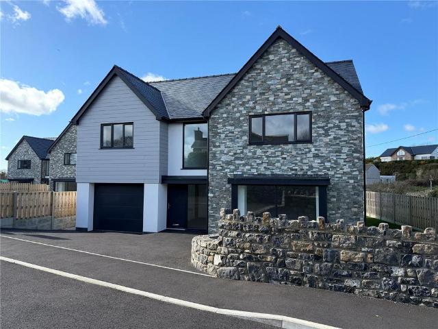 House for sale in Gwalchmai, Wales