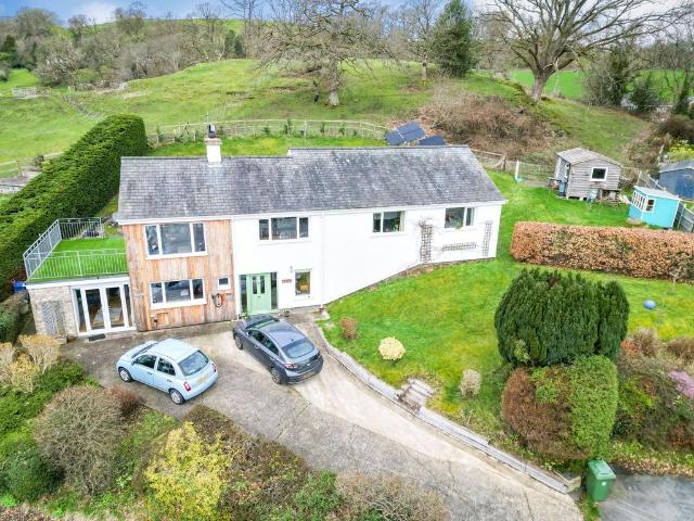 House for sale in Bala