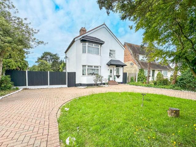 House for sale in Wraysbury