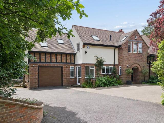 House for sale in Chesham, Ashley Green