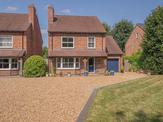 House for sale in Wroxall, Green Close