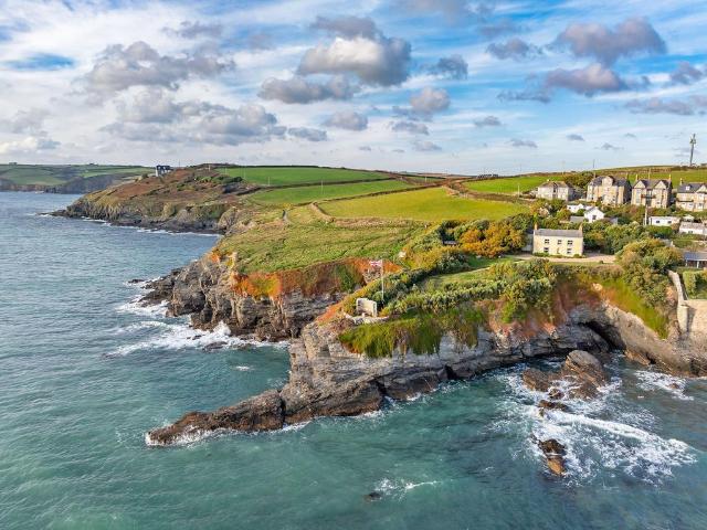 House for sale in Porthleven, Cornwall
