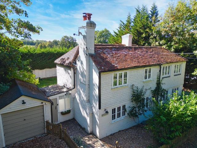 House for sale in Peasmarsh, Rother