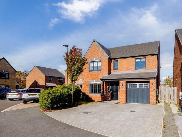 House for sale in Shetland Close, North Tyneside