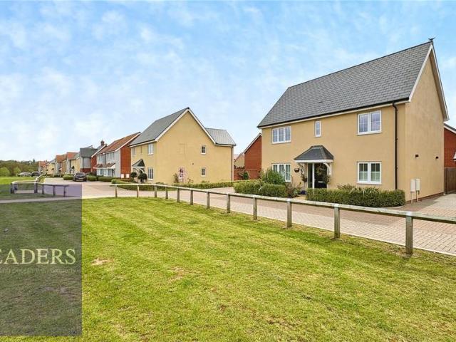 House for sale in Chipping Hill, Essex