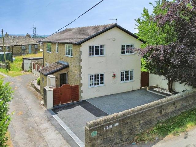 House for sale in Shelf, West Yorkshire