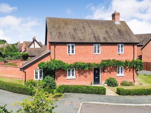 House for sale in Bedford