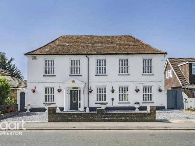 House for sale in Lower Halliford, Surrey