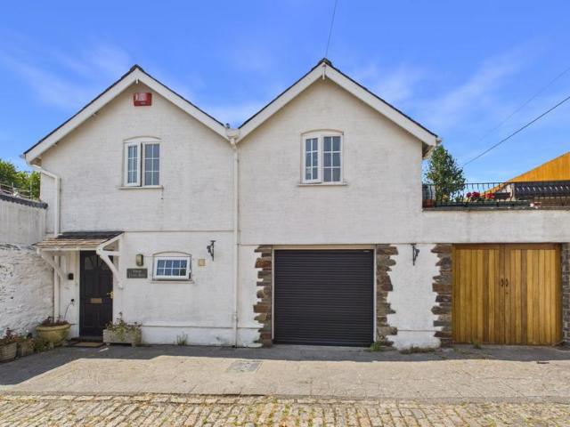 House for sale in Mount Wise