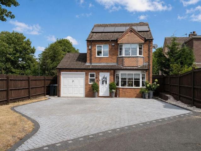 House for sale in Brownhills West, West Midlands