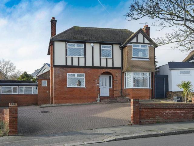 House for sale in East Cliff, Acol