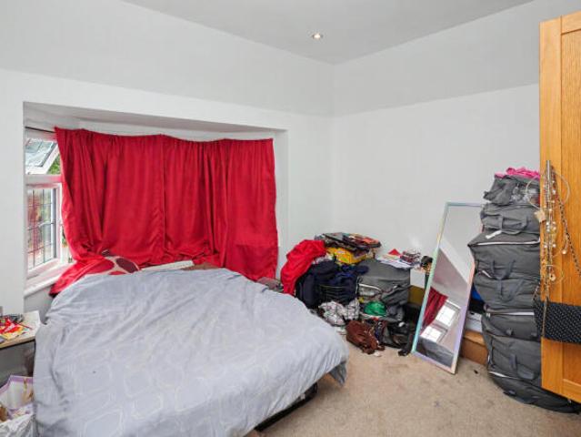 Farm for sale in Holywell Estate, North Watford