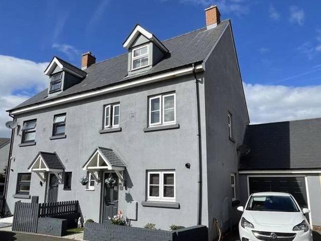House for rent in Lyons, Greater London