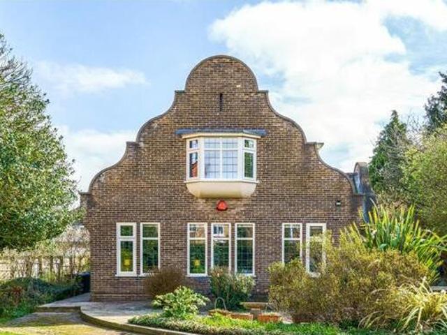 House for sale in Brayford, Lincolnshire
