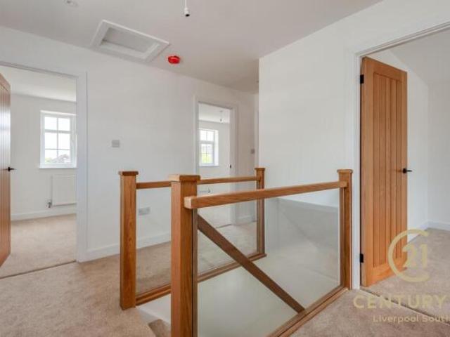Farm for sale in Woolton, Calderstones