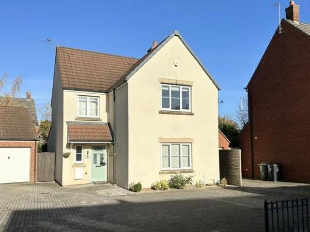 House for sale in Gloucester, Gloucestershire