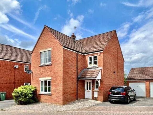 House for sale in Gloucester, Gloucestershire
