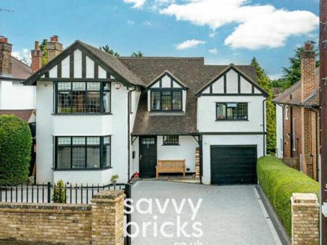 House for sale in North Watford, Hertfordshire