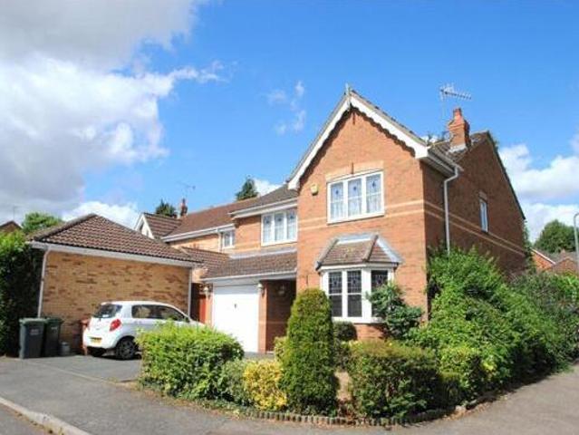 House for sale in North Watford, Hertfordshire
