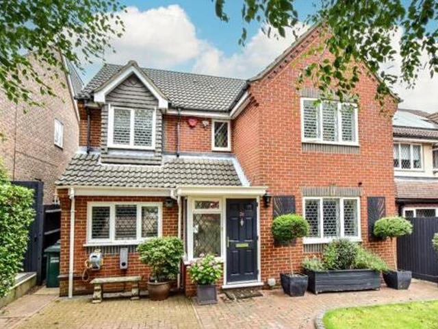 House for sale in North Watford, Hertfordshire