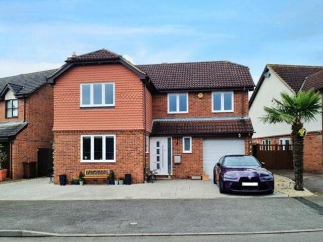 House for sale in Northampton, Northamptonshire