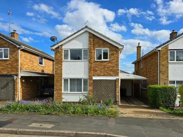 House for sale in Northampton, Northamptonshire