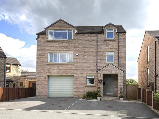 Farm for sale in Lascelles Hall, Kirkburton