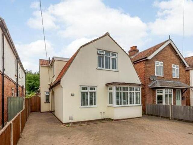 House for sale in Row Town, Surrey