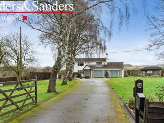 House for sale in Alcester, Stratford-on-Avon
