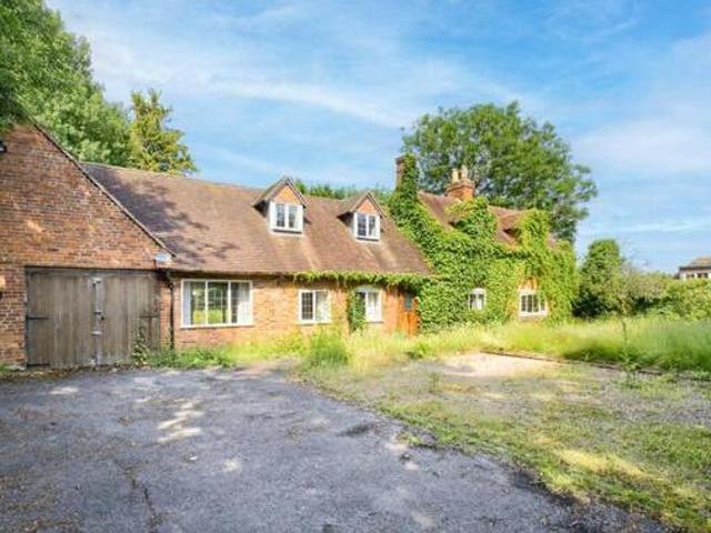 House for sale in Alcester, Stratford-on-Avon