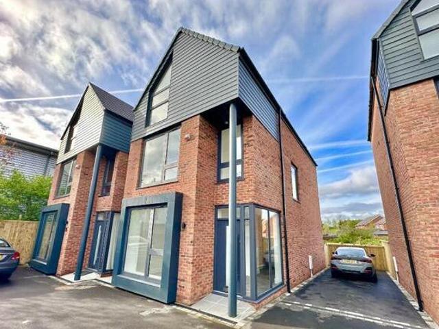 House for sale in Altrincham, Trafford